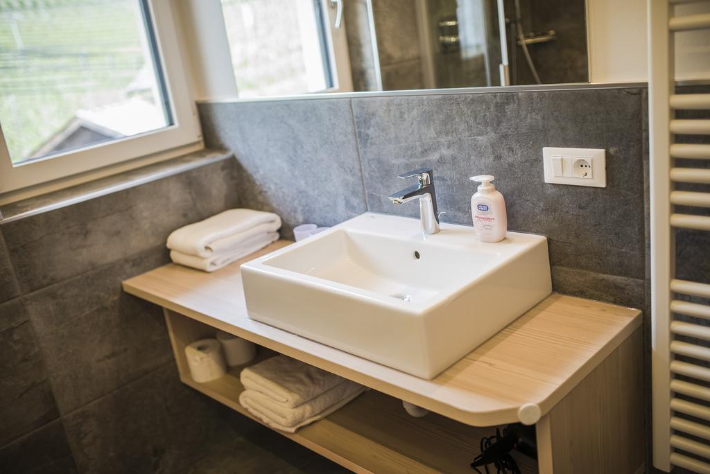 Haus Artus Lejlighedshotel Schenna Eksteriør billede
